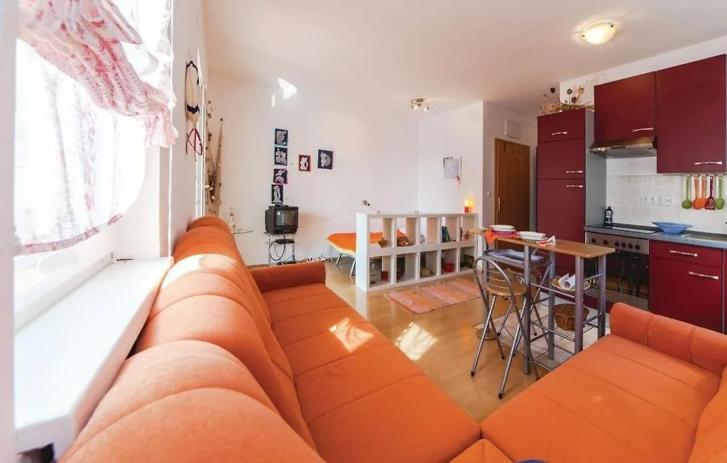 Apartman Ines Novi Vinodolski 0*,